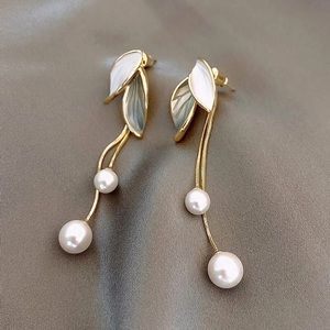 Vintage Leaf Shape Pearl Tassel Pendent Long Earings